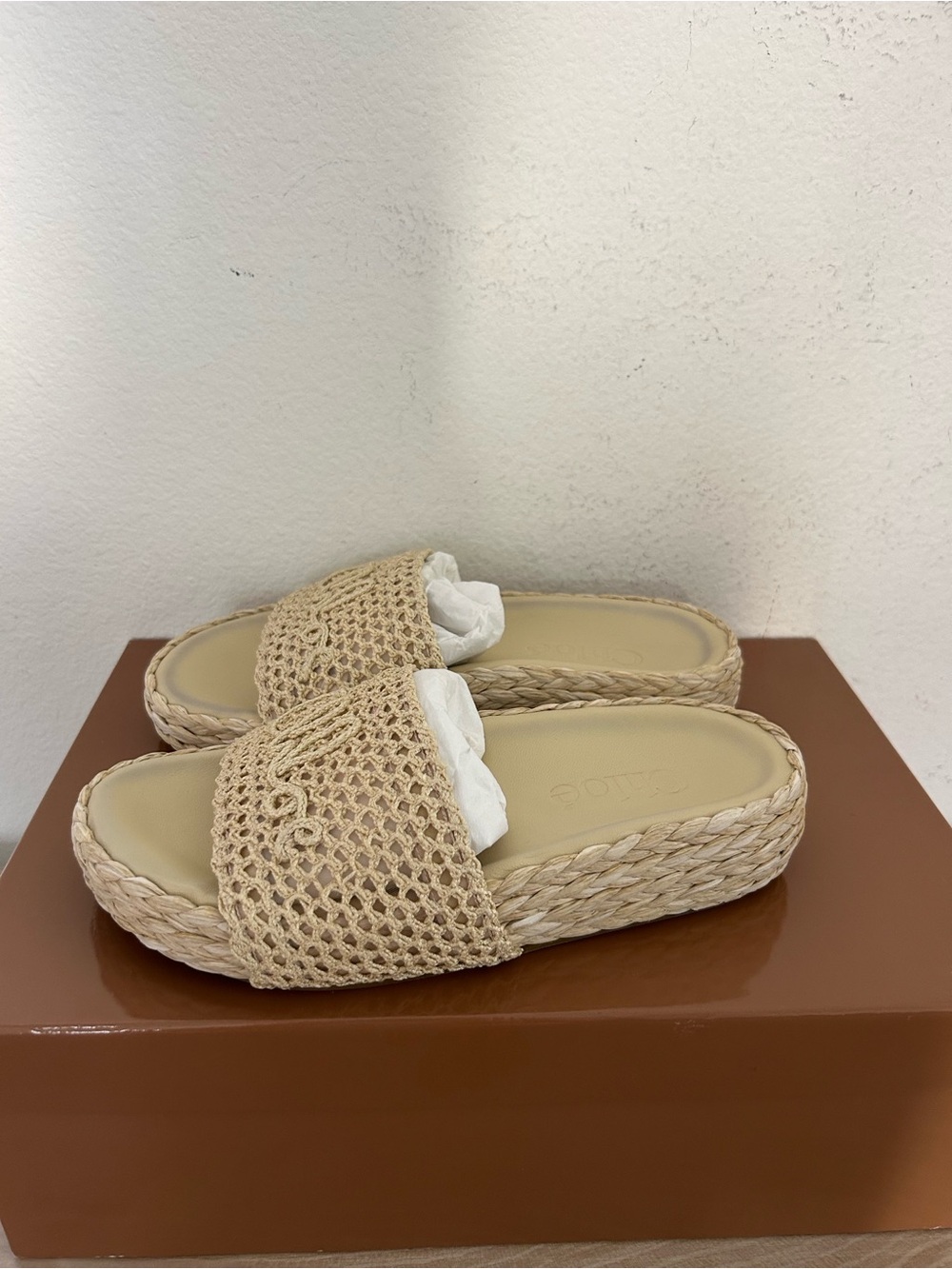 NIB Chloé Women's Isla Espadrille Slide Sandals in Neutral, Size 35, $850 Retail